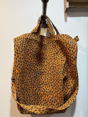 BAGGU horizontal duck bag in leopard print